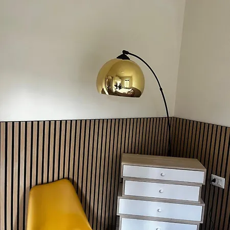 Giovanni's Urban Retreat Apartment