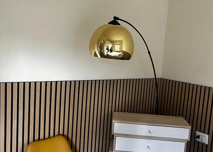 Giovanni's Urban Retreat Apartment